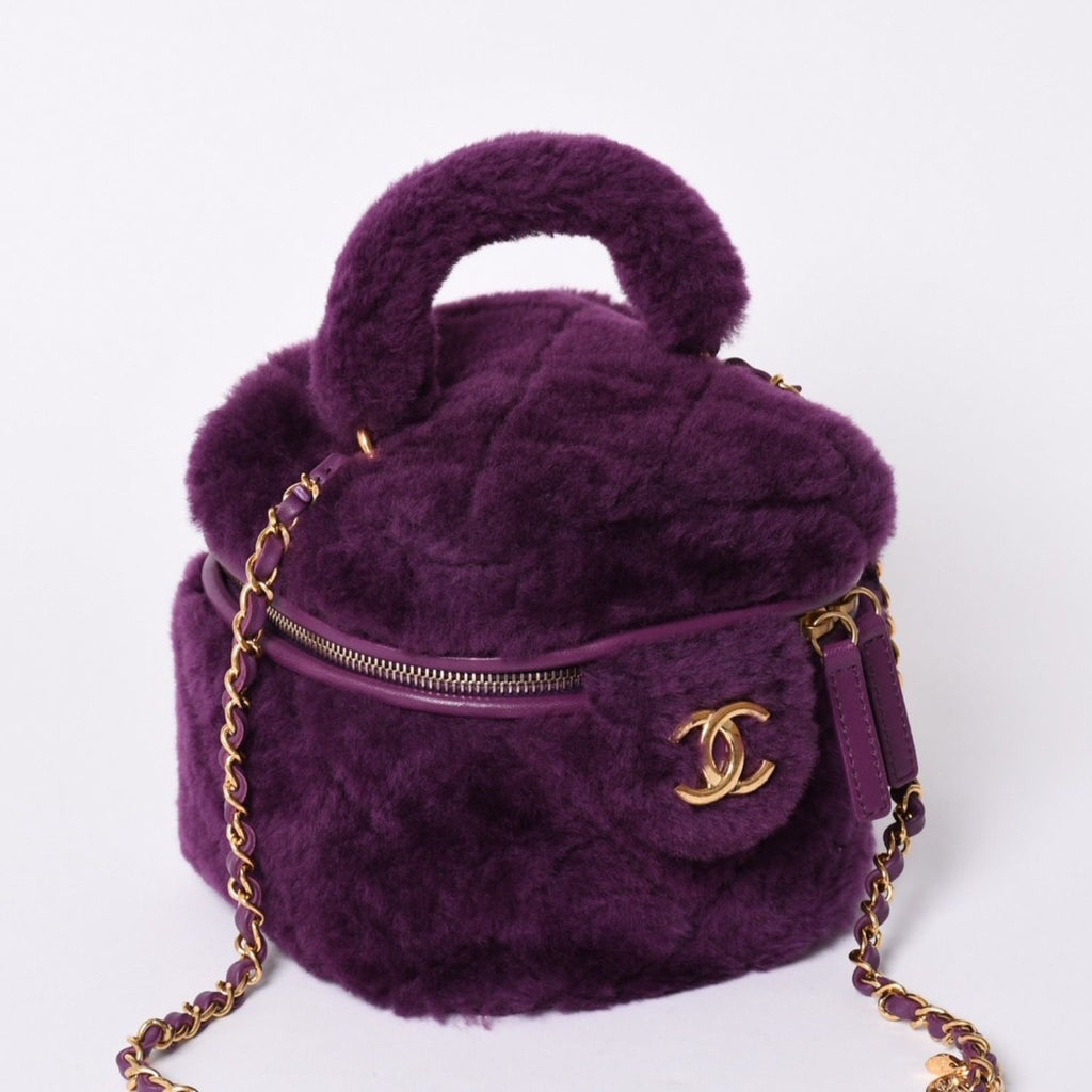 Chanel CC Logo Vanity 2-Way Shoulder Bag Shearling Purple Gold — view 4