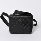 Chanel Shoulder Bag CC Logo Caviar Leather Black Quilted Gold — view 2