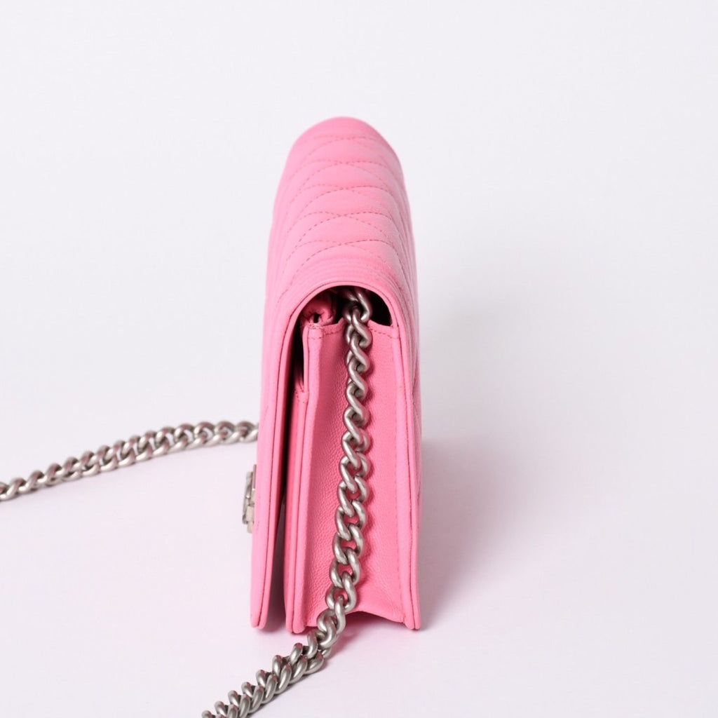 Chanel Boy Chain Wallet CC Logo Caviar Leather Pink Shoulder Bag — view 4