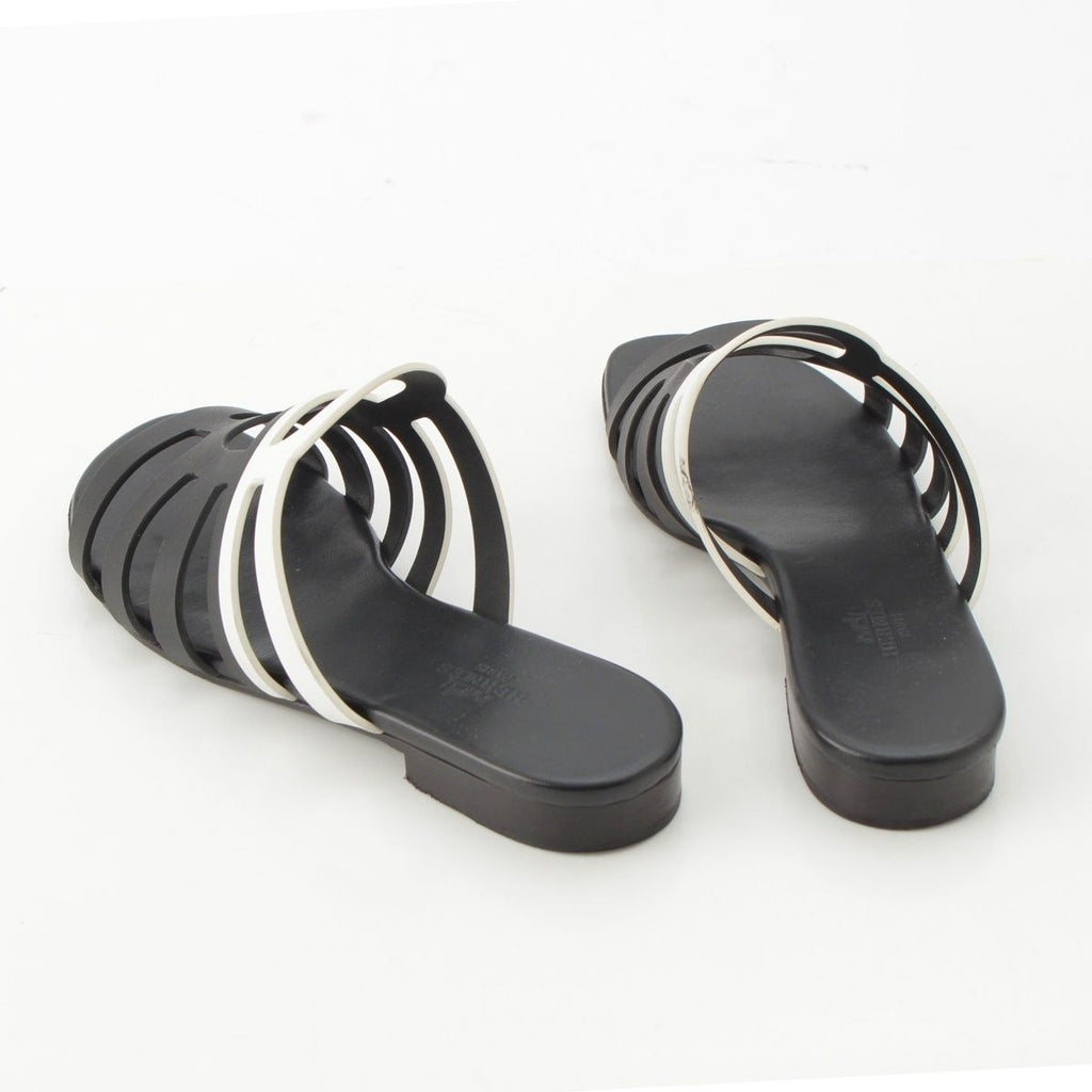 Hermes Camellia Chaine Sandals Black White — view 4