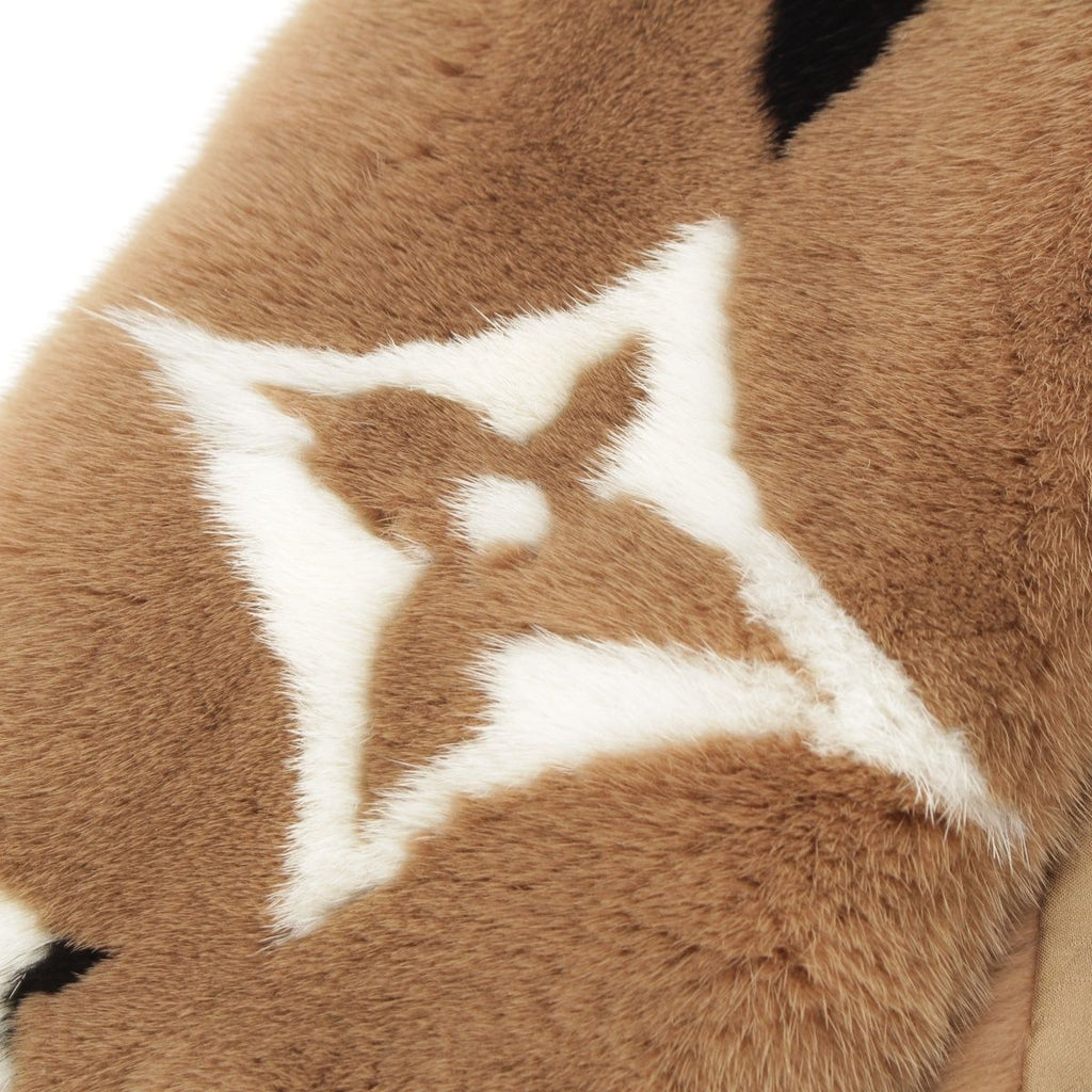 Louis Vuitton Mink Echarpe Playgram Scarf Brown — view 6