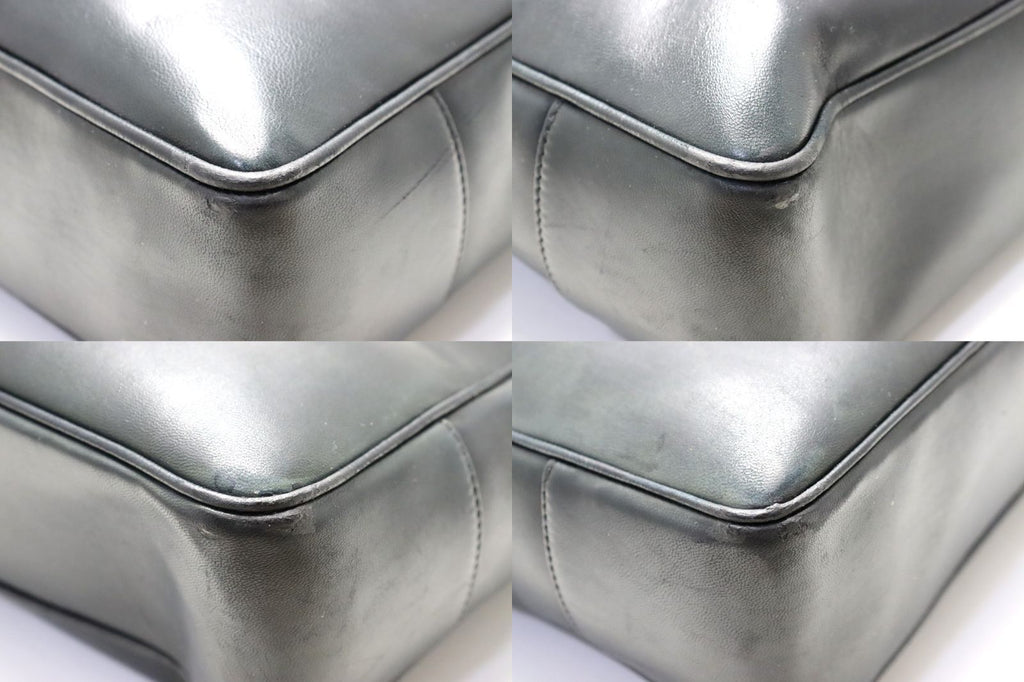 Chanel 1 Jumbo CC Logo GD Leather Tote — view 4