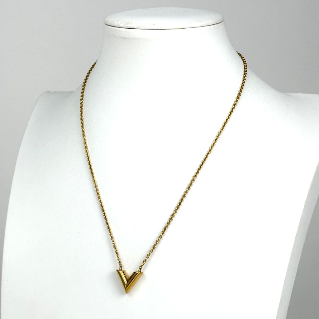 Louis Vuitton Essential Necklace Gold Plated — view 6