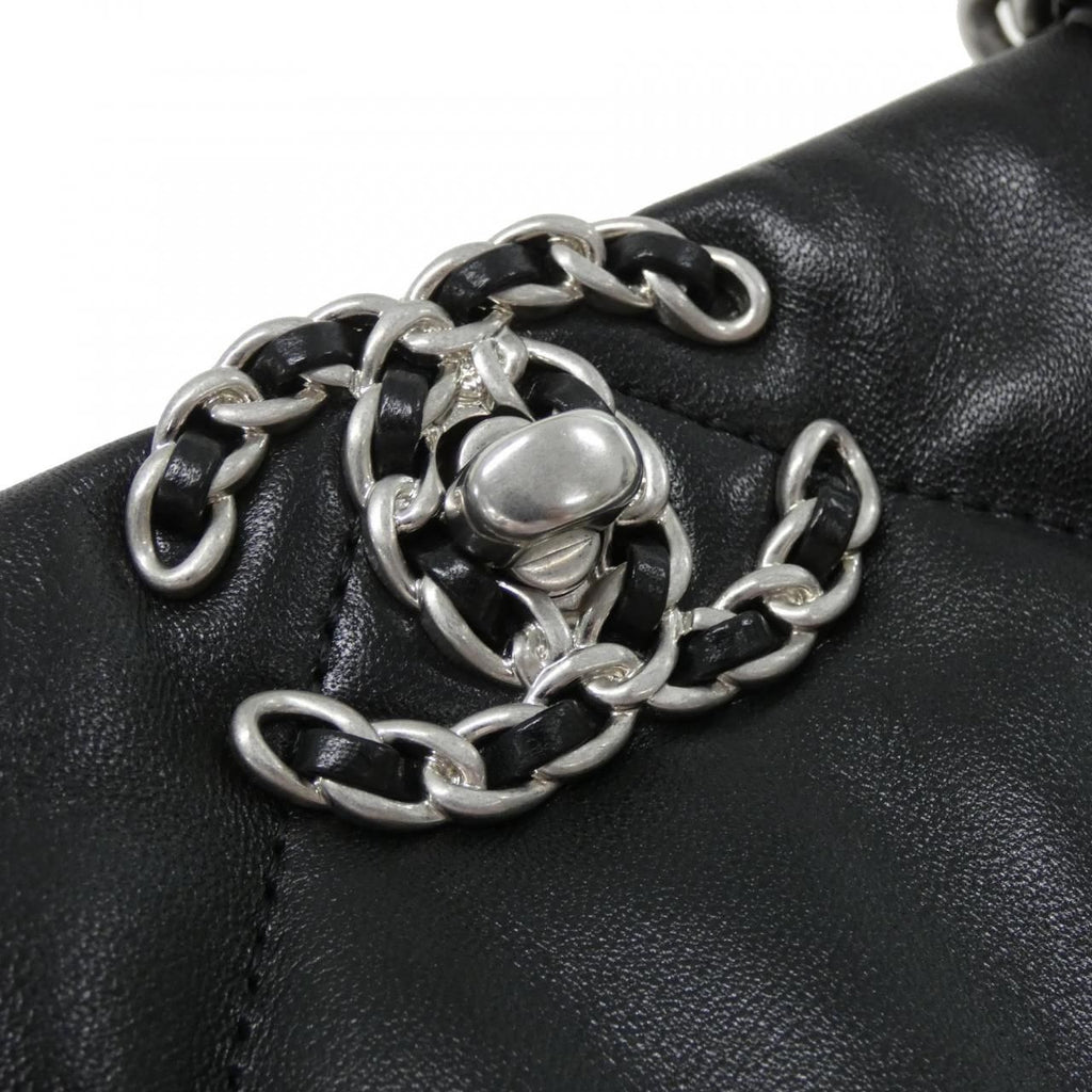 Chanel 19 Line Shoulder Bag — view 5