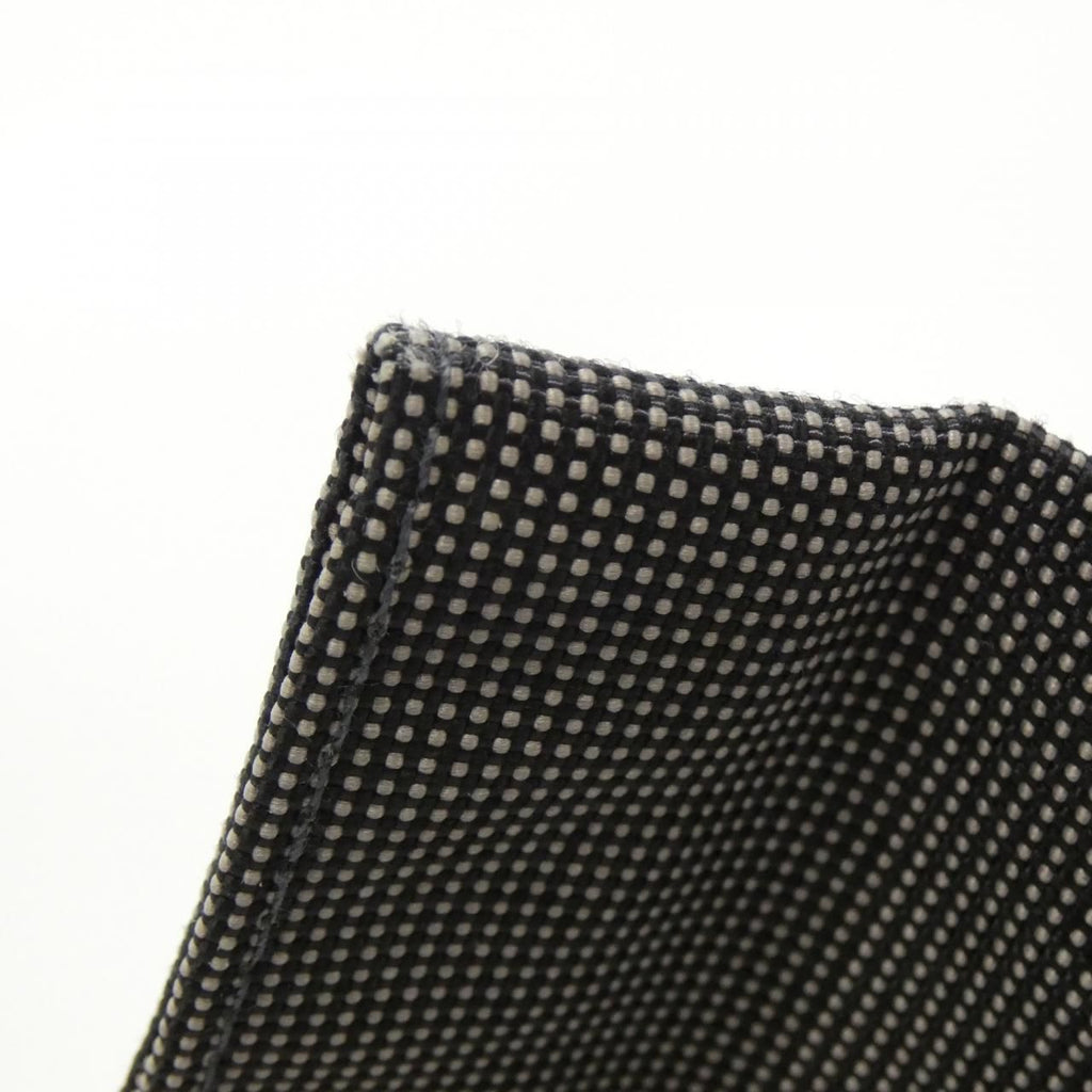 Hermes Her Line Pochette Shoulder Bag — view 2