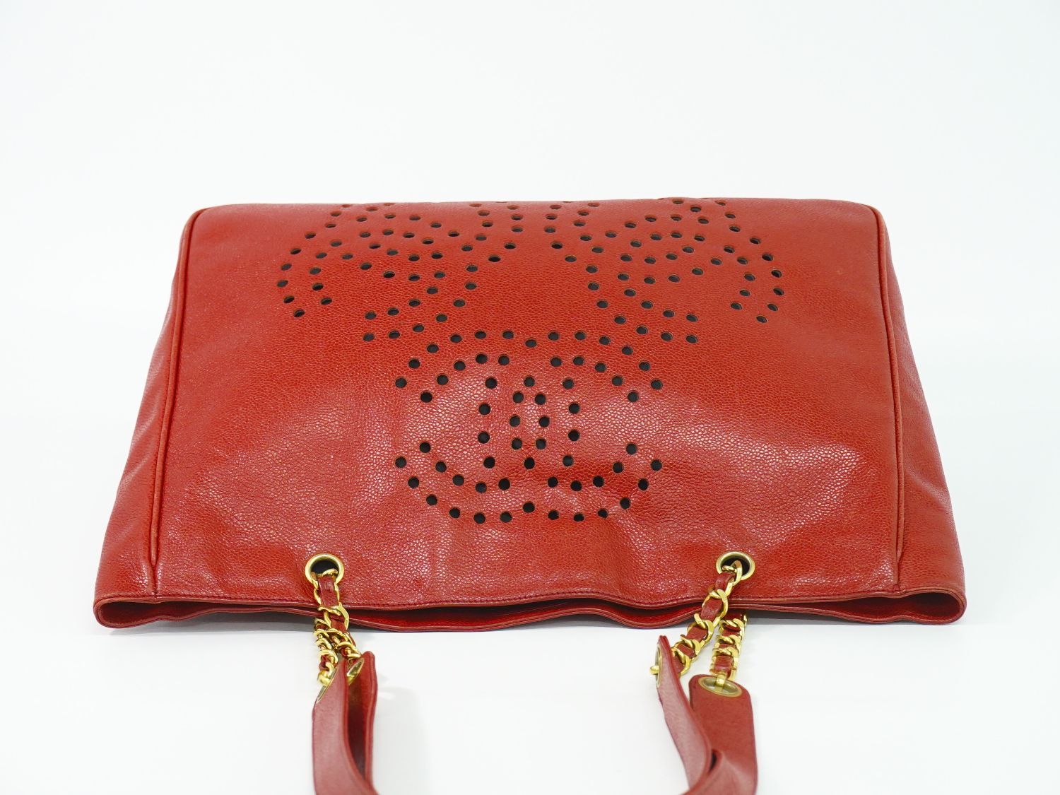 Chanel Perforated Triple CC Logo Shoulder Bag Tote Caviar Leather Red — view 5