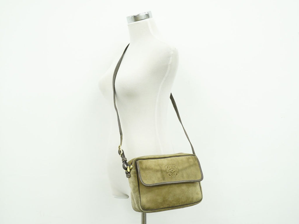 Loewe Anagram Shoulder Bag Pochette Suede Leather Beige — view 6