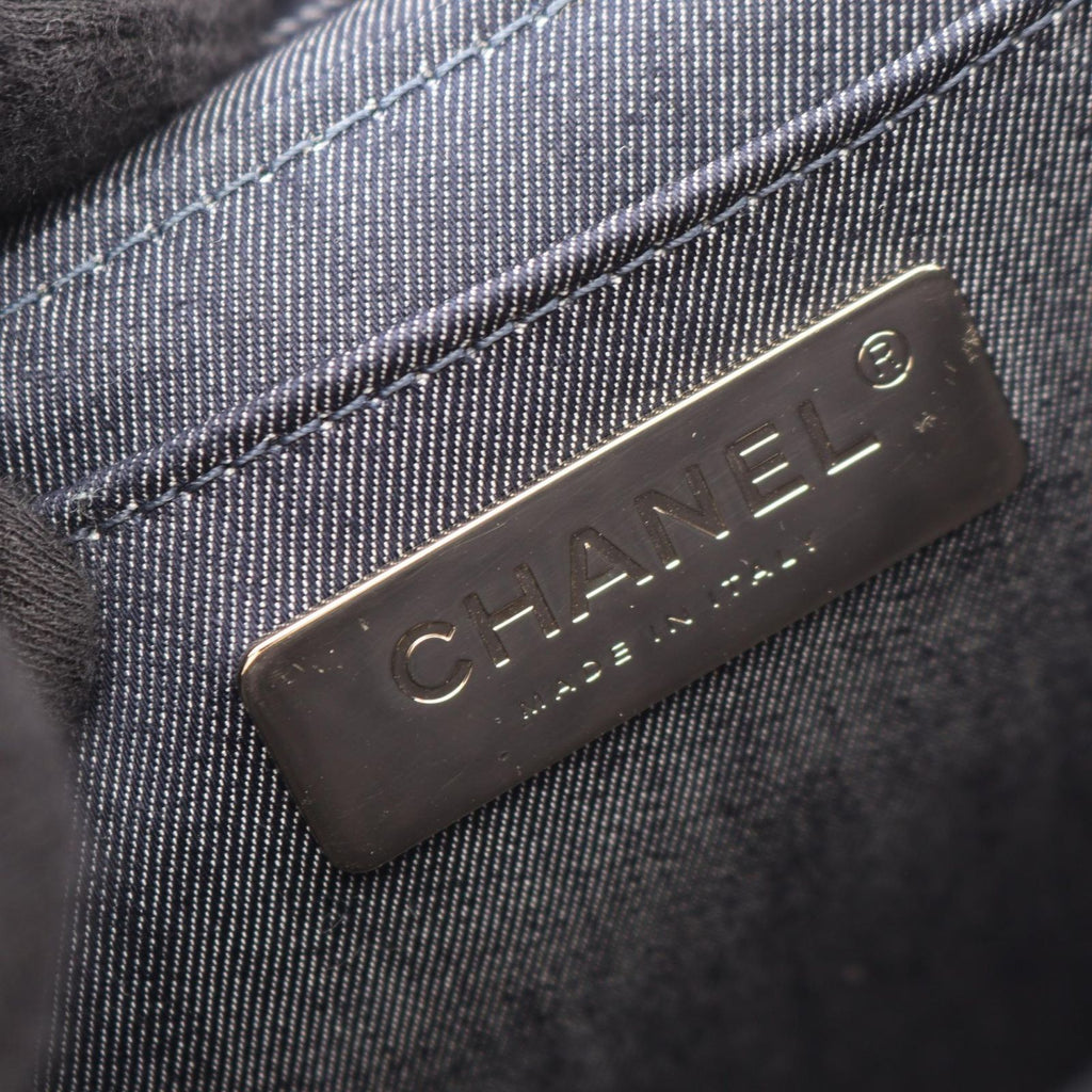 Chanel Handbag CC Logo 2-Way Navy Lambskin CC Vanity Chain — view 4