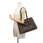Louis Vuitton Tote Monogram Reverse Giant On The Go MM Handbag 2-Way — view 5
