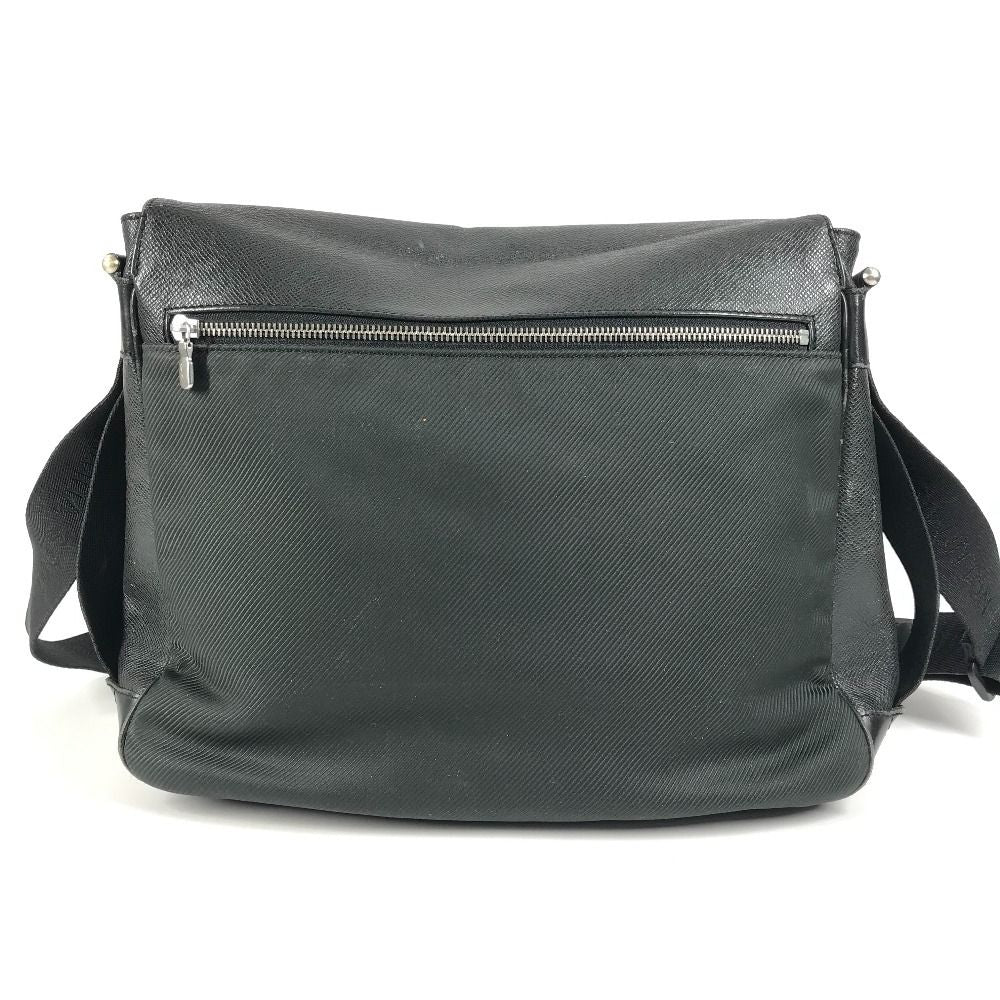 Louis Vuitton Shoulder Bag Victor Taiga Leather Noir Black — view 2