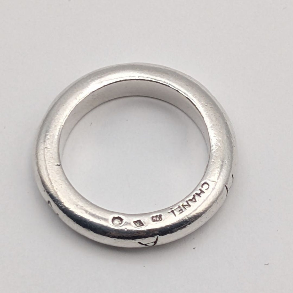 Chanel Ring Silver Logo Simple — view 4