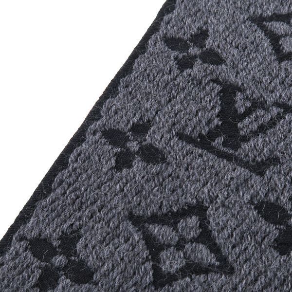 Louis Vuitton Scarf Monogram Classic — view 6