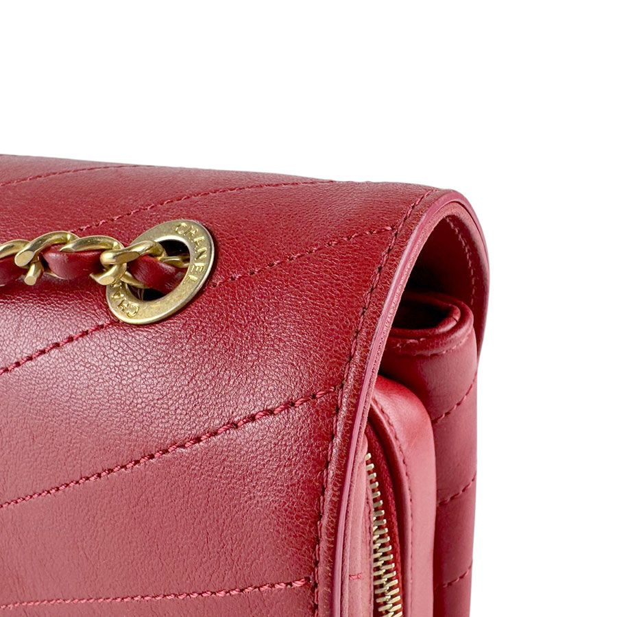Chanel Shoulder Bag Red — view 5