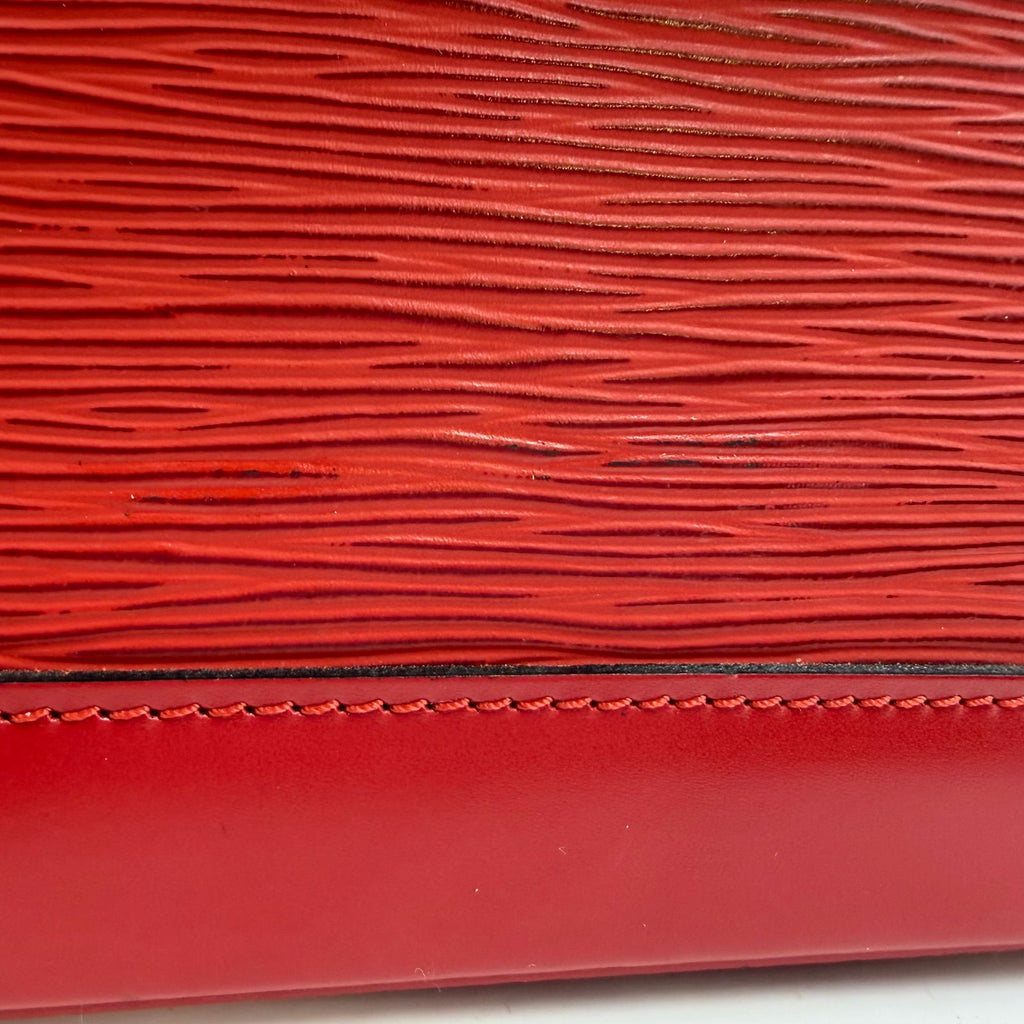 Louis Vuitton Alma Epi Castilian Red Leather Handbag Gold — view 6