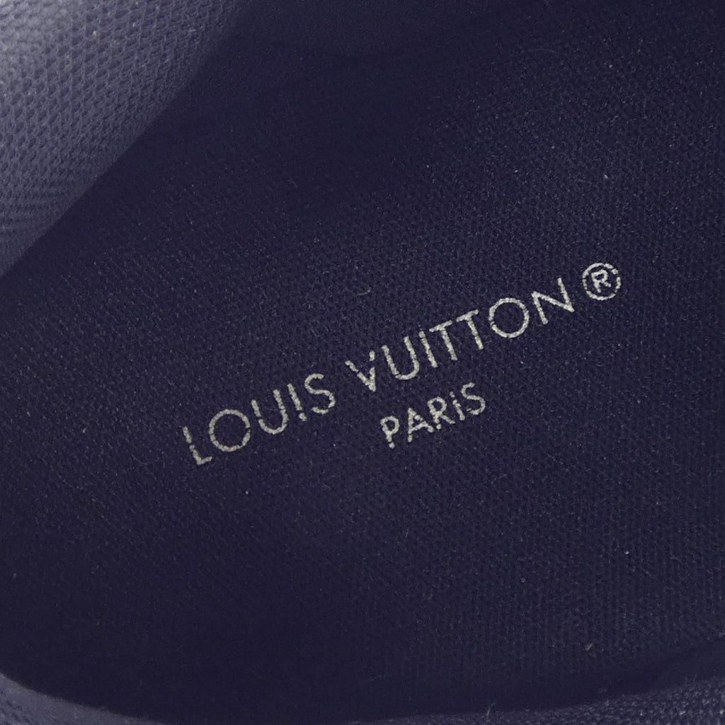 Louis Vuitton Rivoli Line Sneakers — view 6