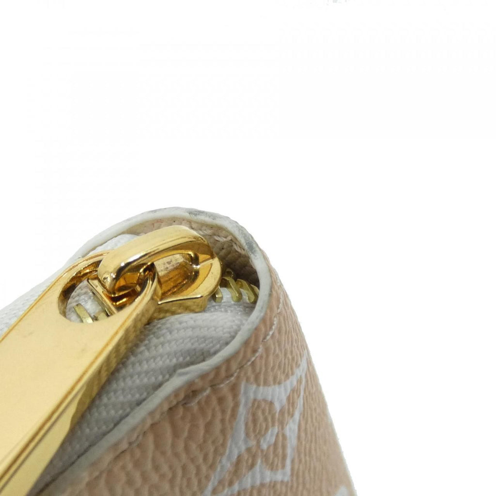 Louis Vuitton by the Pool Zippy Wallet — view 4