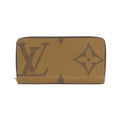 Louis Vuitton Monogram Giant Zippy Wallet