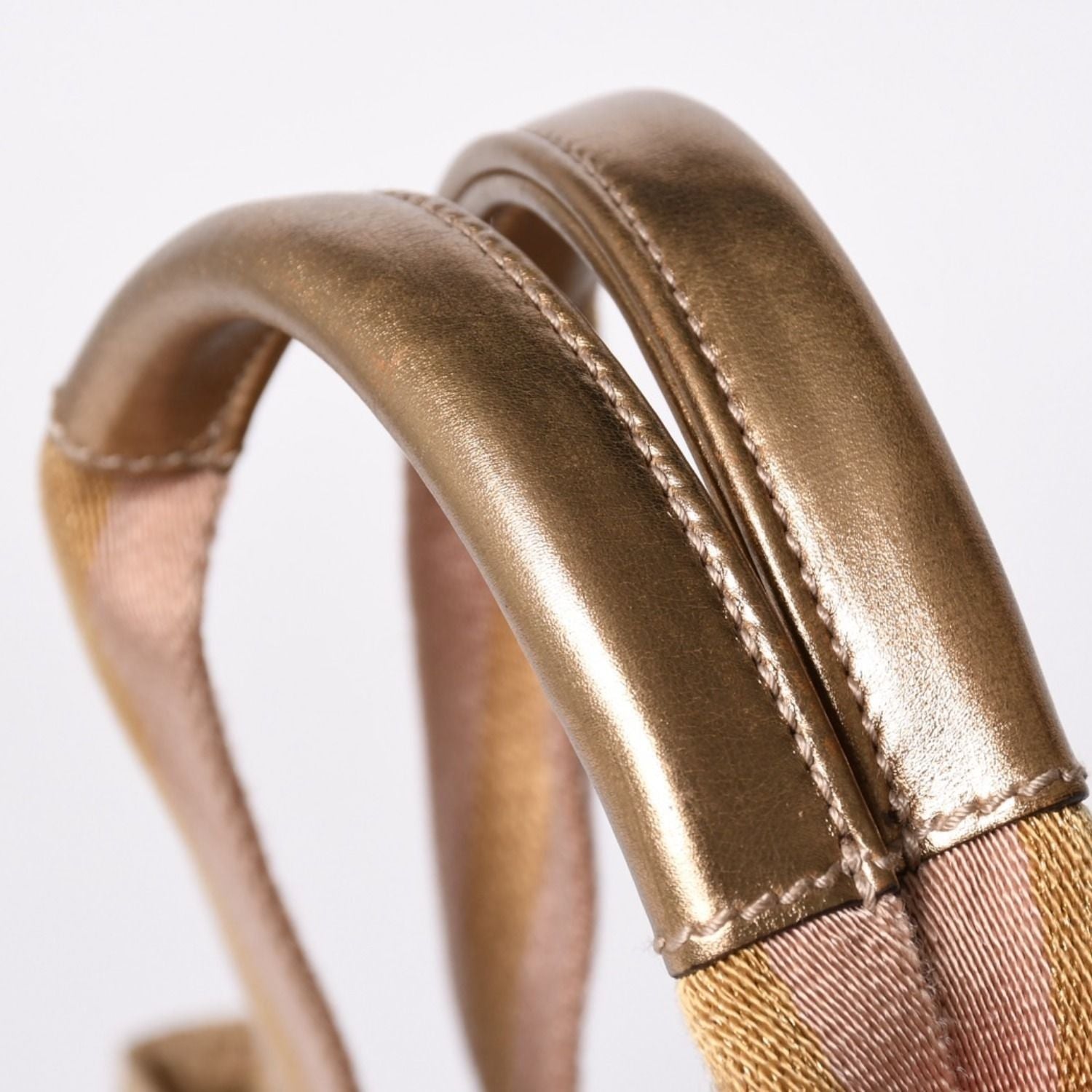 Gucci Tote Bag GG Canvas Beige Gold Blanc — view 5