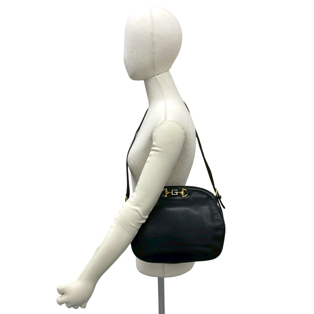 Gucci Vintage Horsebit Leather Shoulder Bag Pochette Black — view 2
