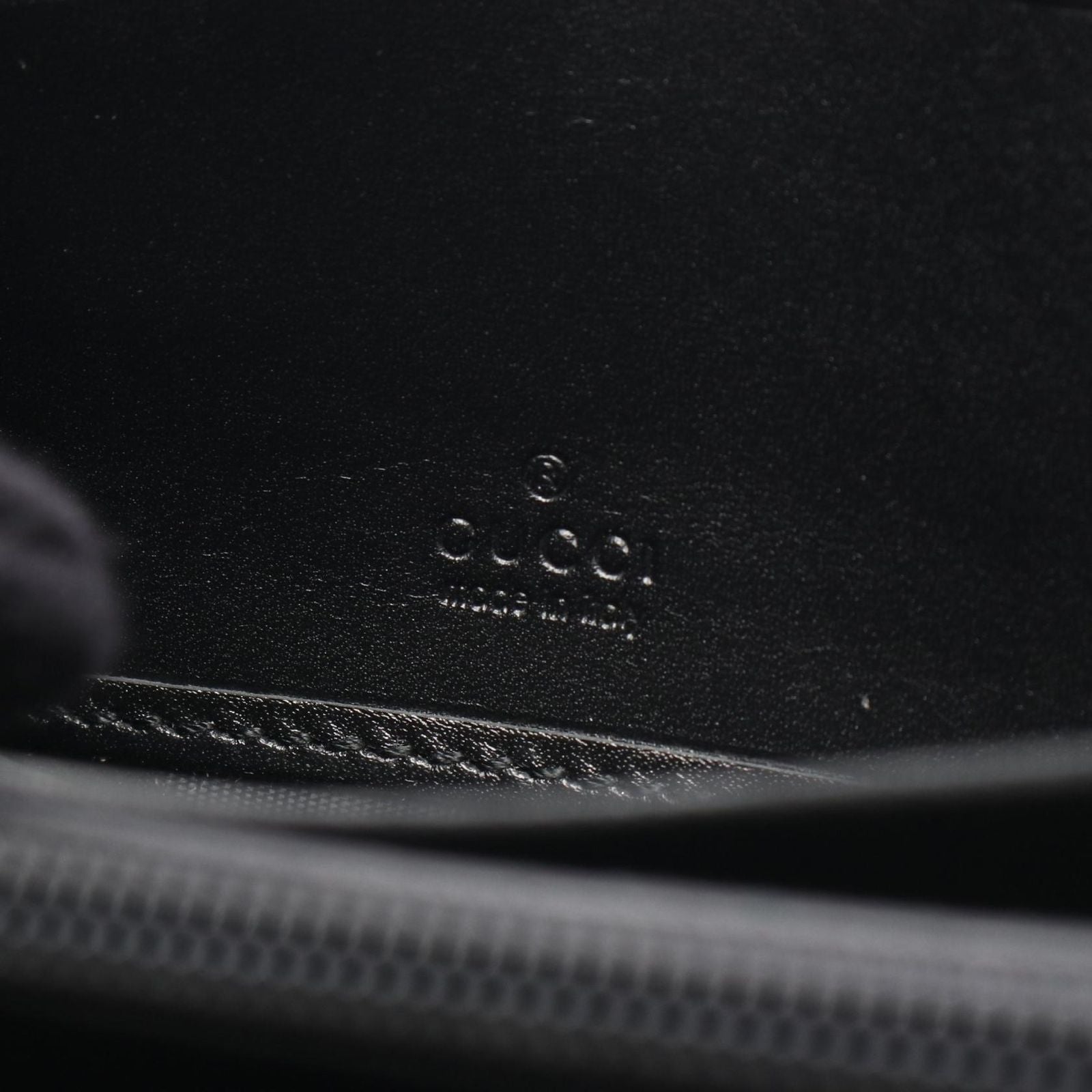 Gucci Round Wallet GG Supreme Black Canvas Leather — view 4