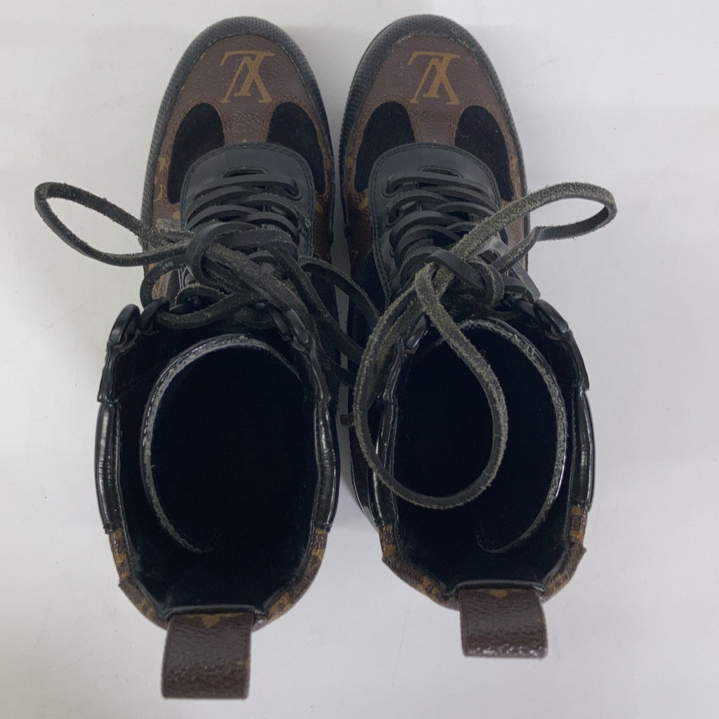 Louis Vuitton World Tour Line Lauriet Patch Ankle Boots — view 5