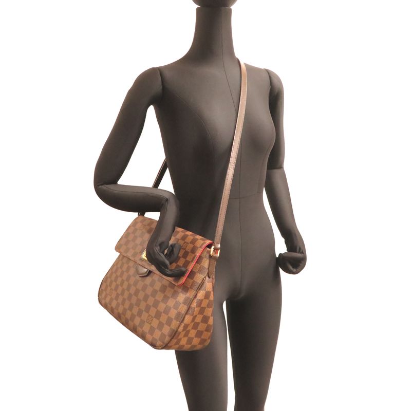 Louis Vuitton Shoulder Bag — view 9