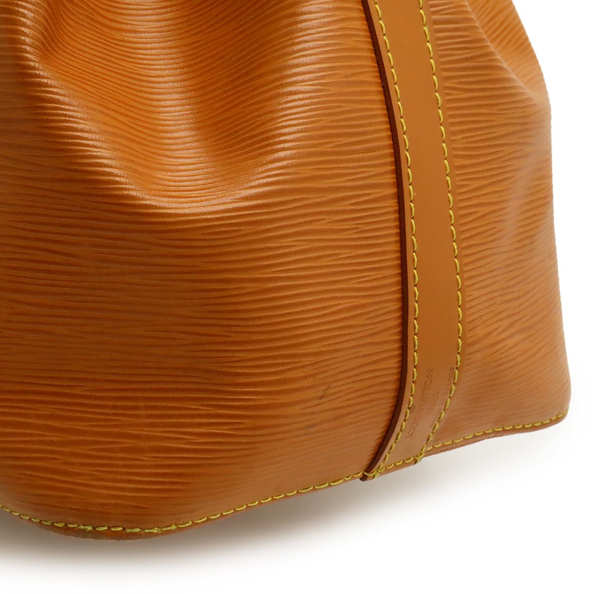 Louis Vuitton Epi Petit Noe Shoulder Bag Cipango Gold Brown — view 8