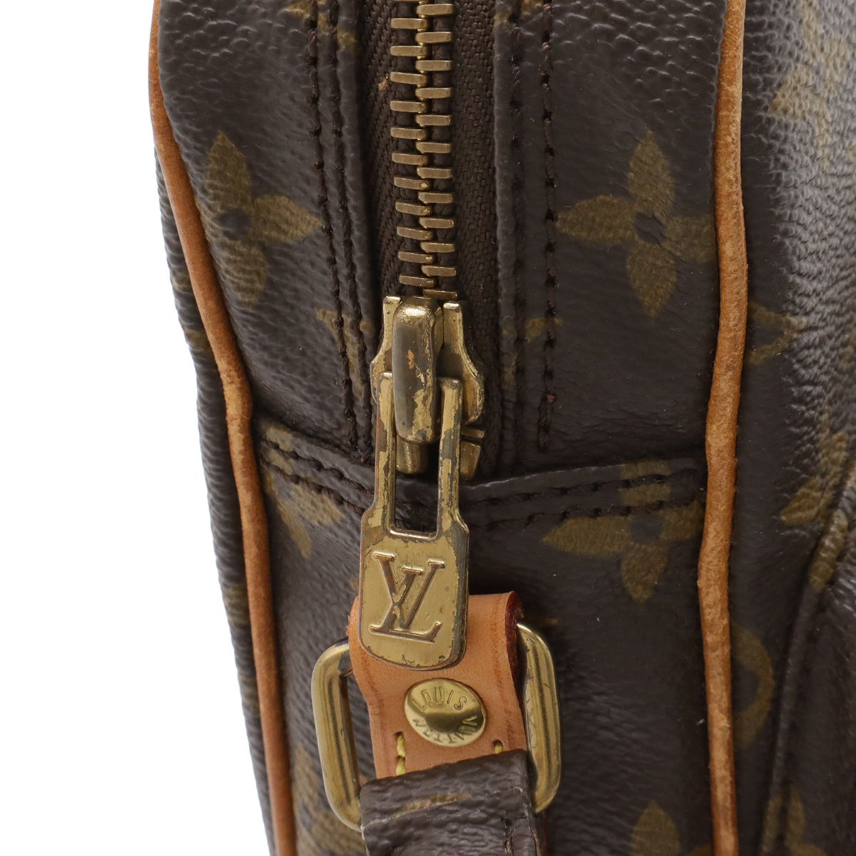 Louis Vuitton Monogram Amazon Shoulder Bag Pochette — view 4