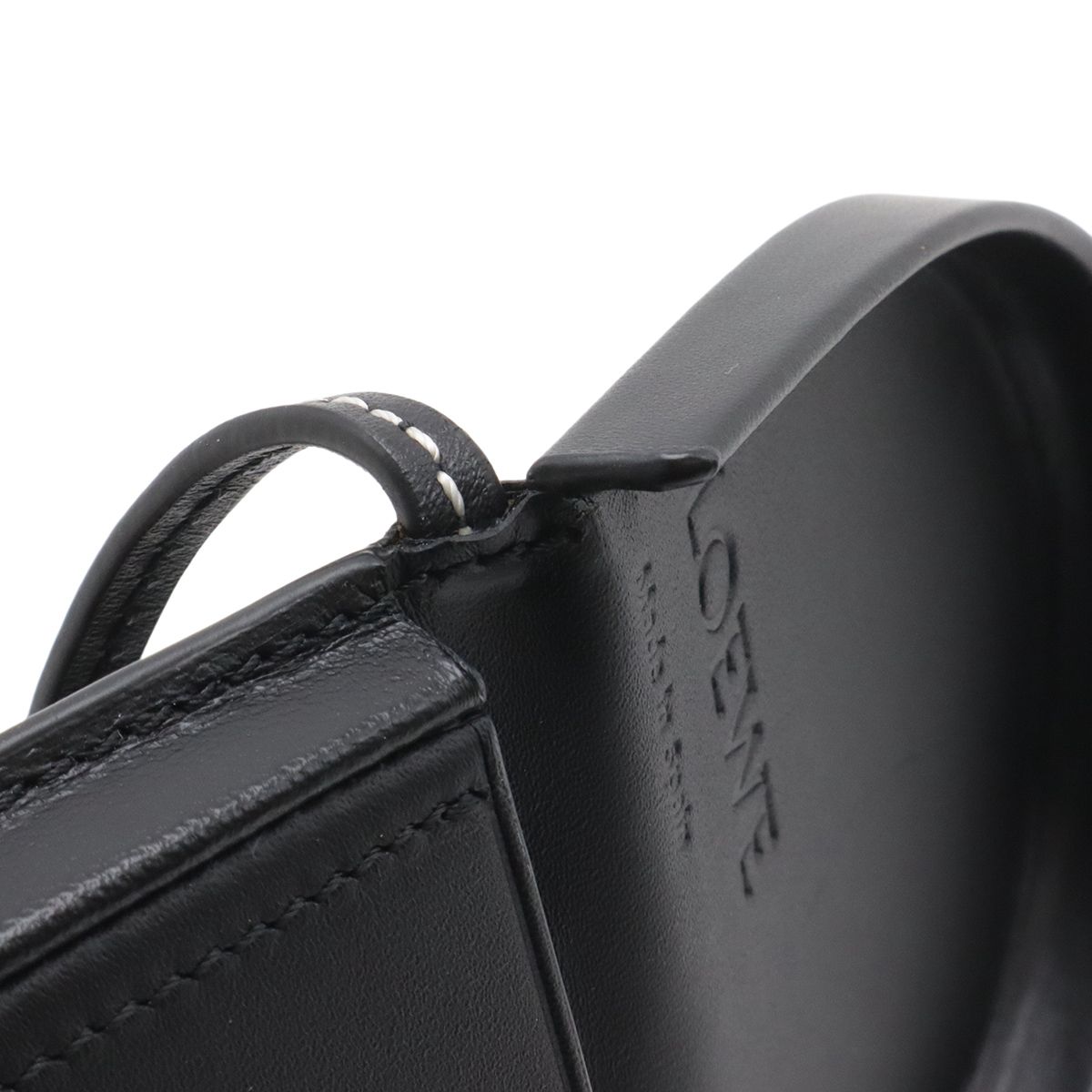 Loewe Anagram Heel Pouch Mini Shoulder Bag Pochette Calf Leather Black 109.54.15 — view 8