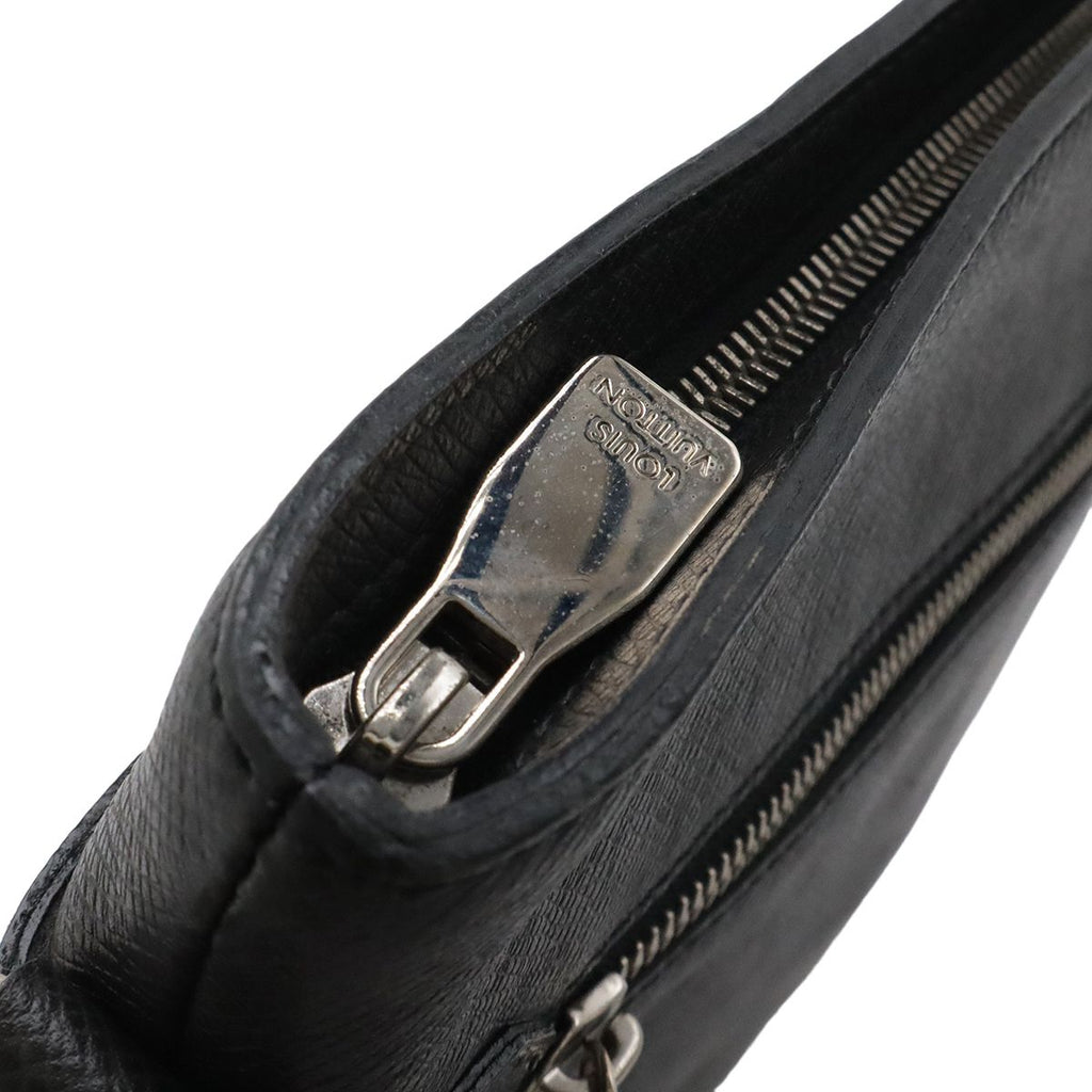 Louis Vuitton Taiga Sasha Shoulder Bag Crossbody Depth Leather Ardoise Black — view 5