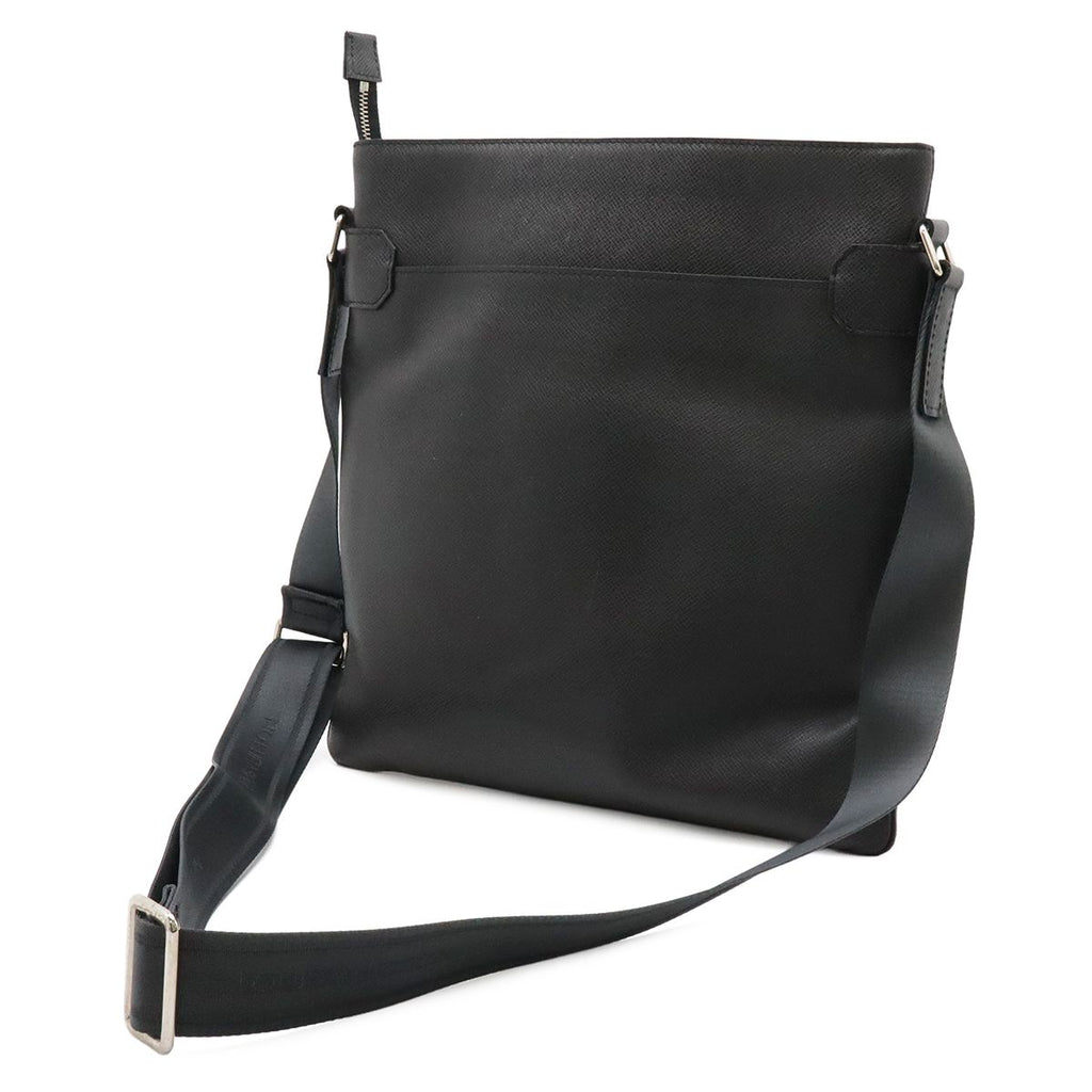 Louis Vuitton Taiga Sasha Shoulder Bag Crossbody Depth Leather Ardoise Black — view 2