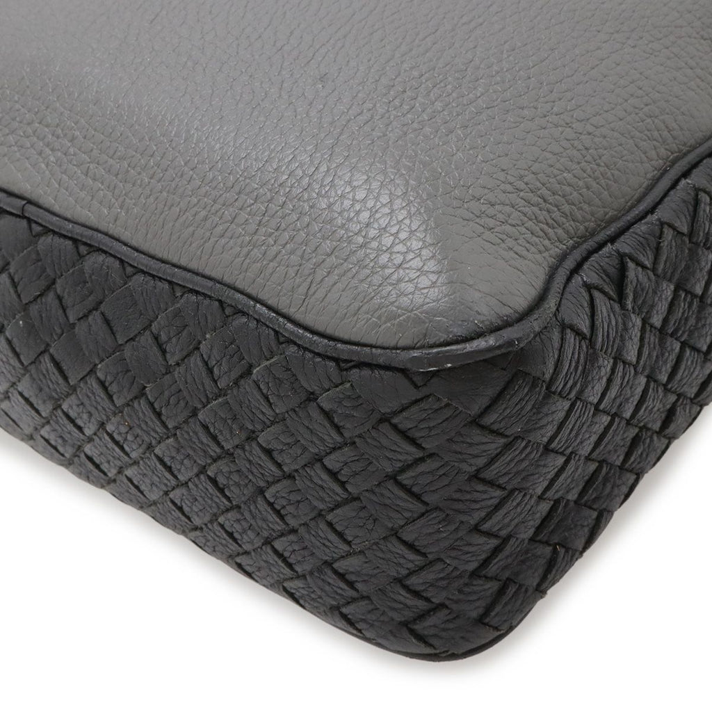 Bottega Veneta Intrecciato Shoulder Bag Black — view 3
