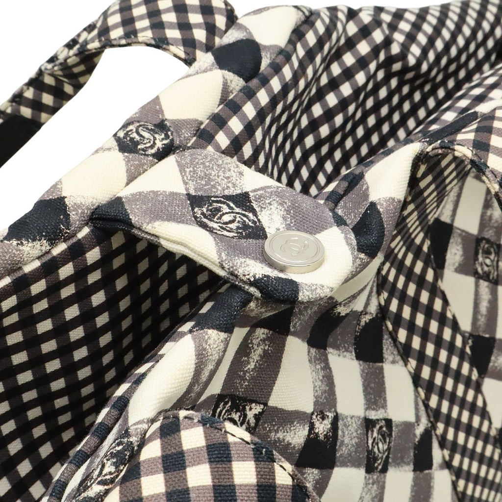 Chanel CC Logo Gingham Check Tote Big Canvas Black White Cruise Collection — view 5