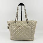 Chanel CC Logo Shoulder Bag Chain Tote Ivory Leather Vintage — view 3