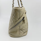 Chanel CC Logo Shoulder Bag Chain Tote Ivory Leather Vintage — view 5