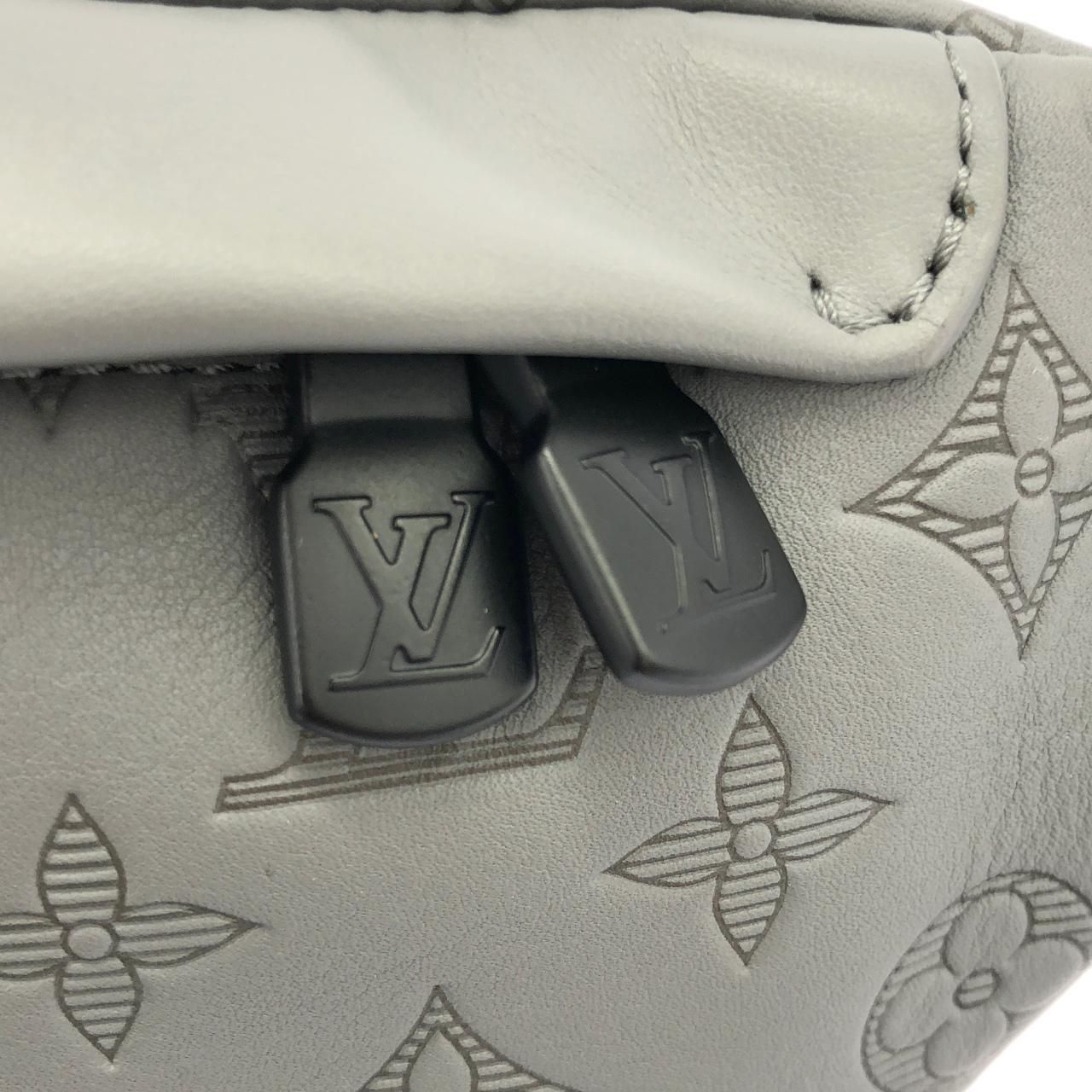 Louis Vuitton Monogram Shadow Discovery Bum Bag PM — view 5
