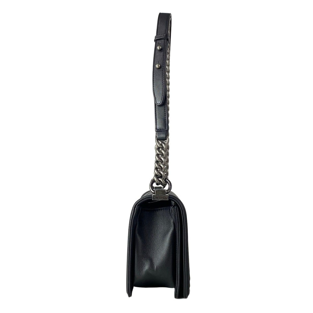 Chanel Shoulder Bag Quilted Black Vintage Silver Chain Leather — view 2