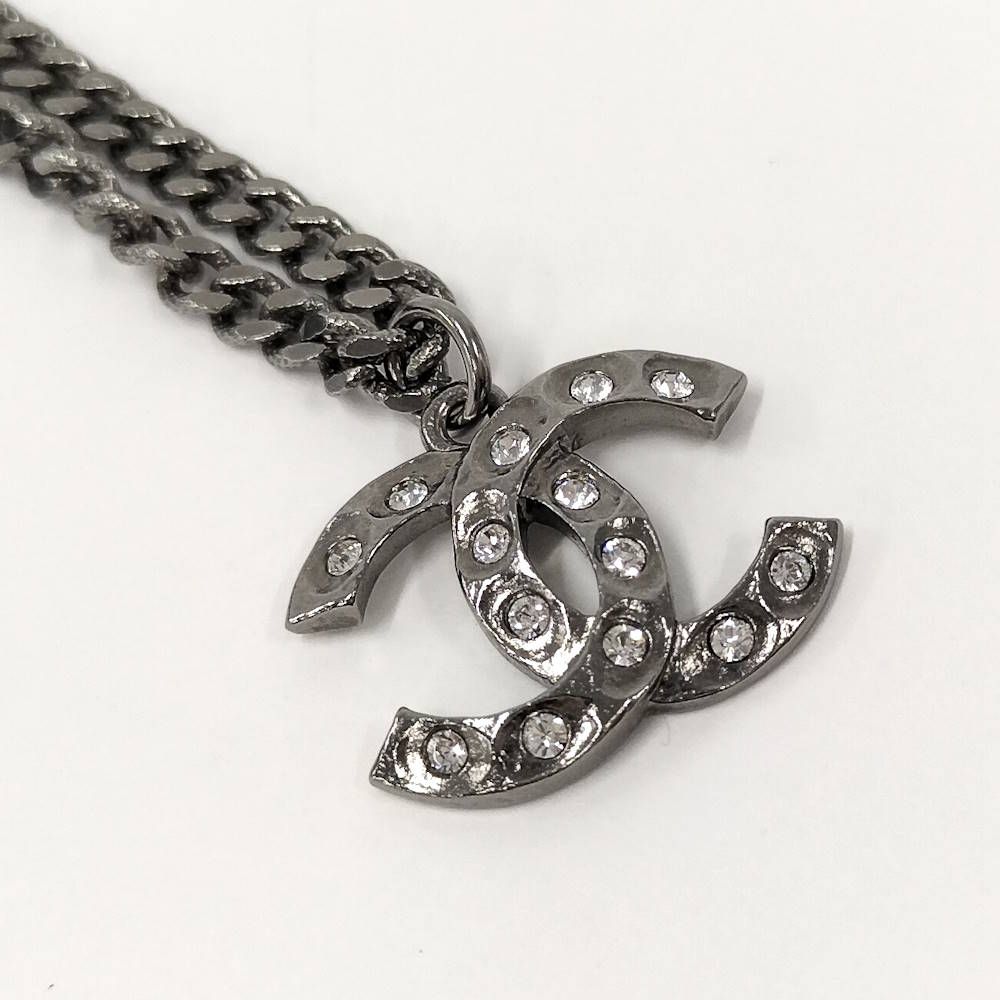 Chanel Necklace CC Logo Costume Pearl Rhinestone Silver Metal Plated — view 4