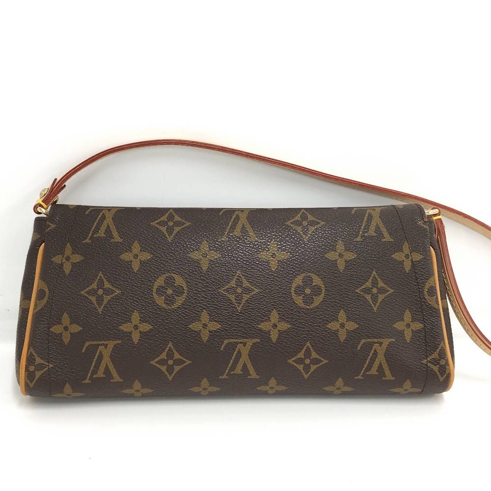 Louis Vuitton Pochette Beverly Shoulder Bag Monogram — view 2