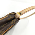 Louis Vuitton Pochette Beverly Shoulder Bag Monogram — view 5