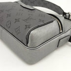 Louis Vuitton Outdoor Messenger Bag Taigarama Silver — view 3