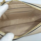 Gucci Chain Shoulder Bag Leather Beige — view 9