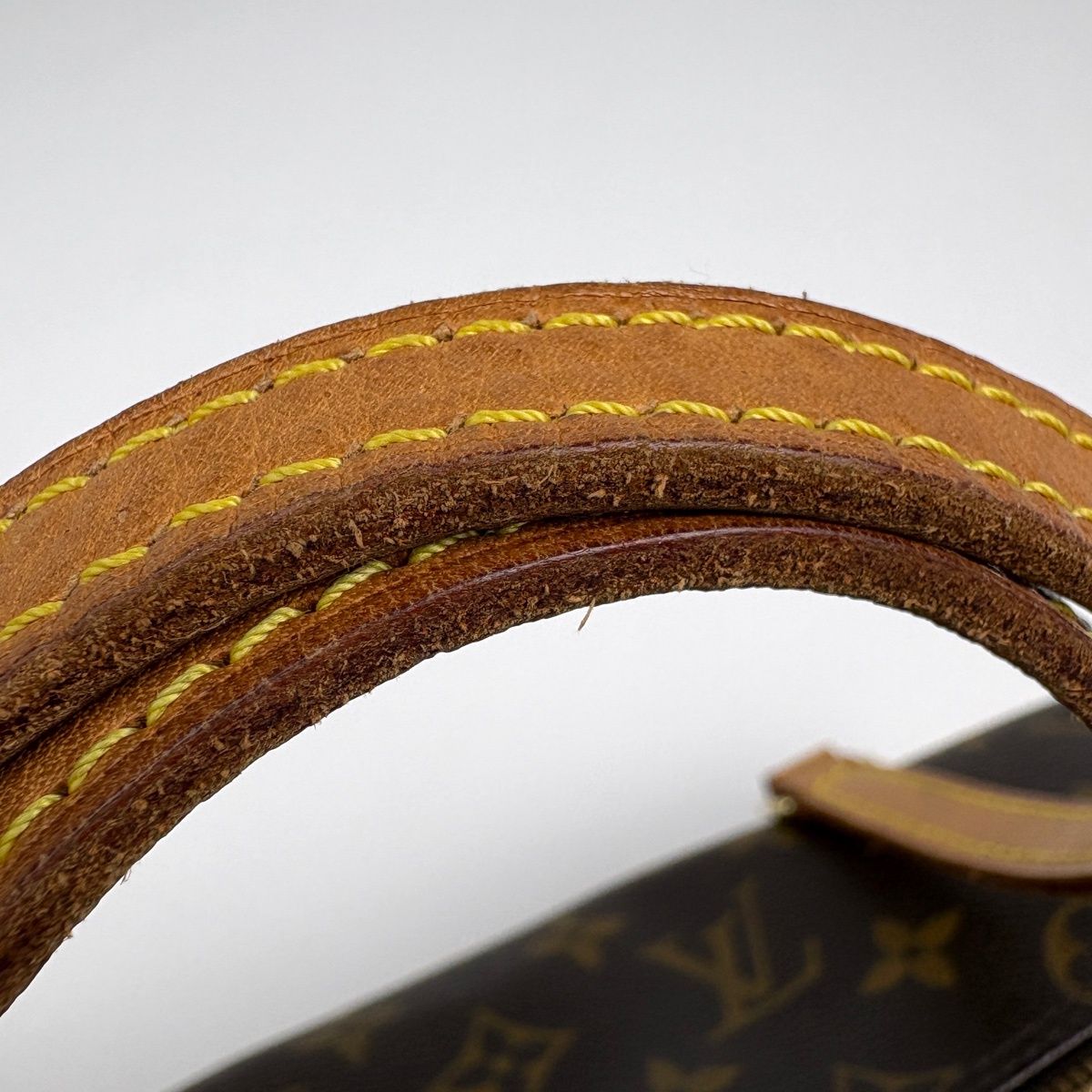 Louis Vuitton Papillon 26 Barrel Bag Tube — view 6