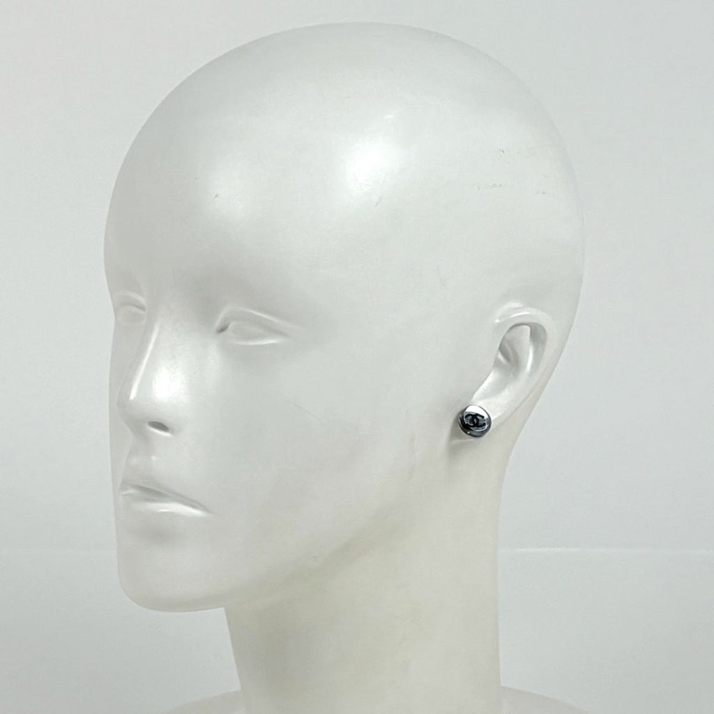 Chanel CC Logo Round Earrings Silver Plated — view 6