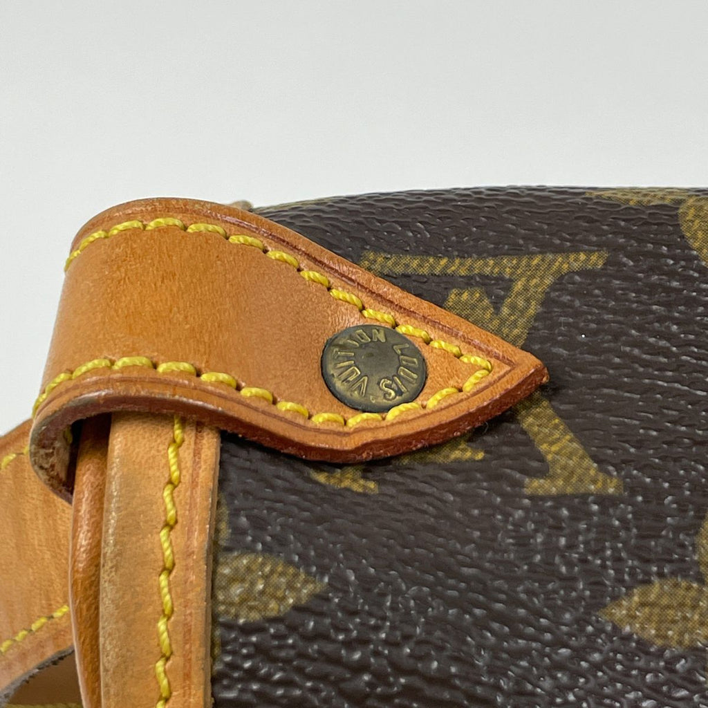 Louis Vuitton Saumur 30 Crossbody Shoulder Bag Monogram Brown — view 4