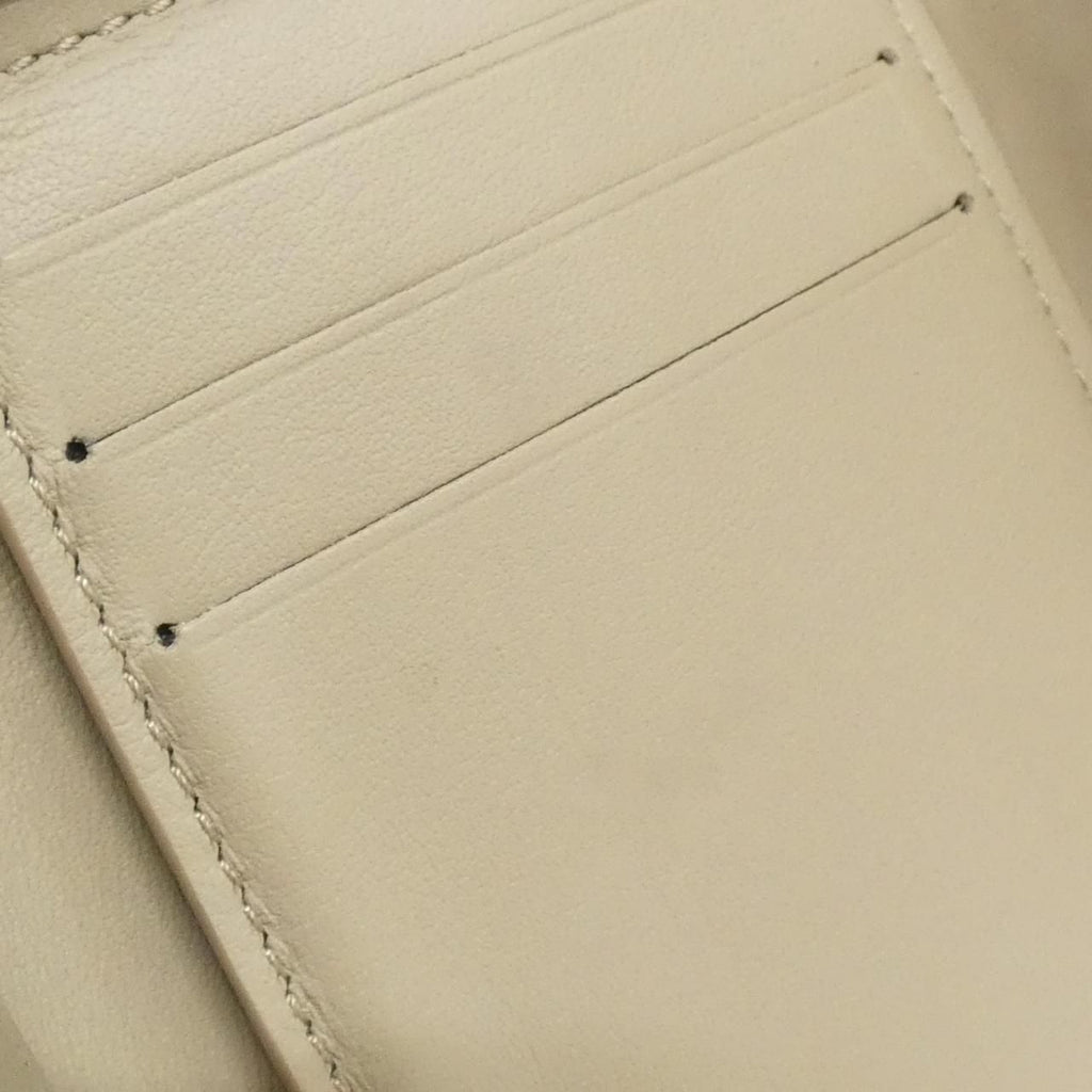 Louis Vuitton Mahina Portefeuille Victorine Wallet — view 5