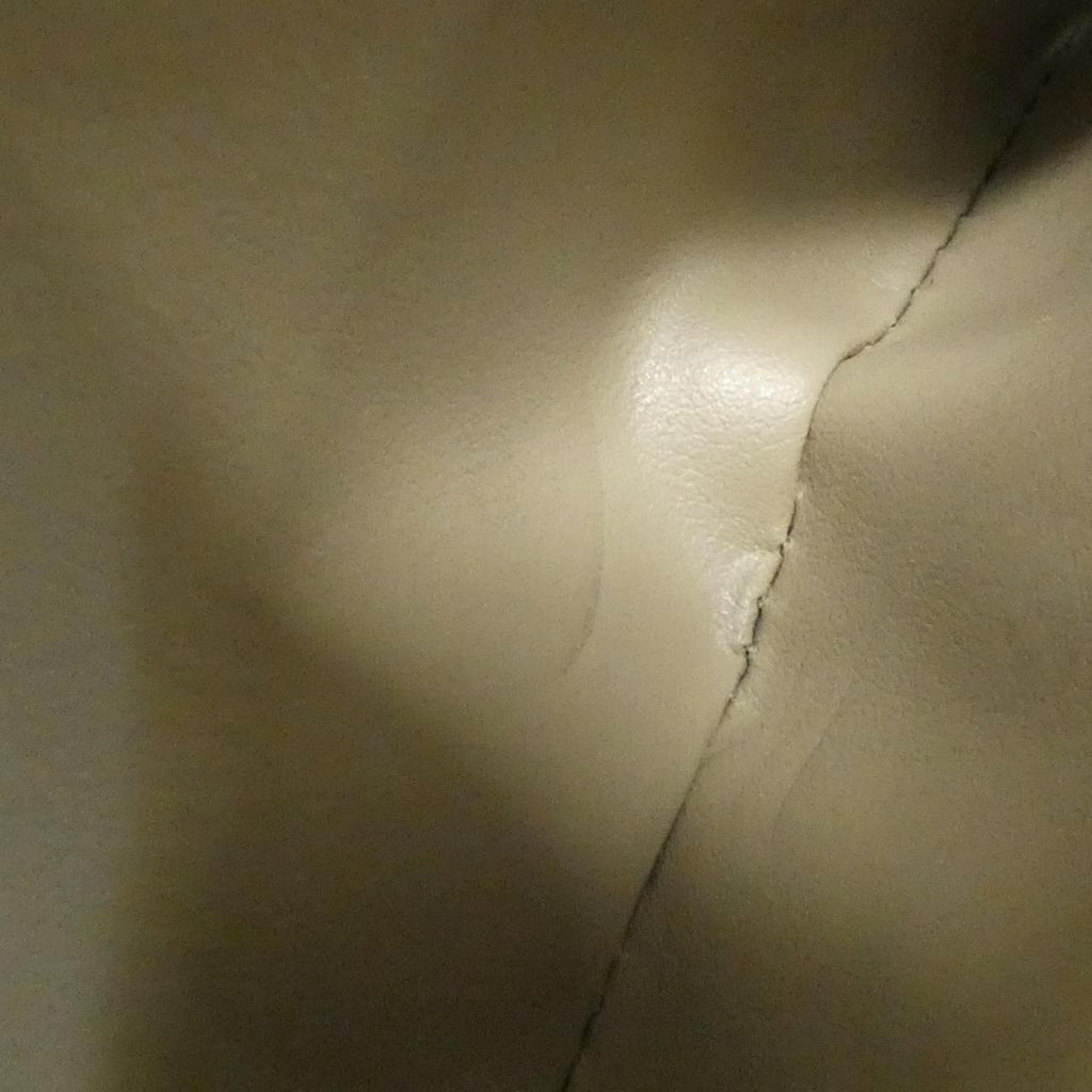Louis Vuitton Mahina Portefeuille Victorine Wallet — view 7
