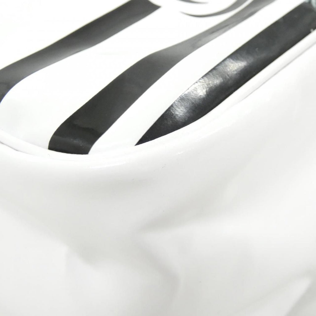 Chanel Shoulder Bag White — view 3