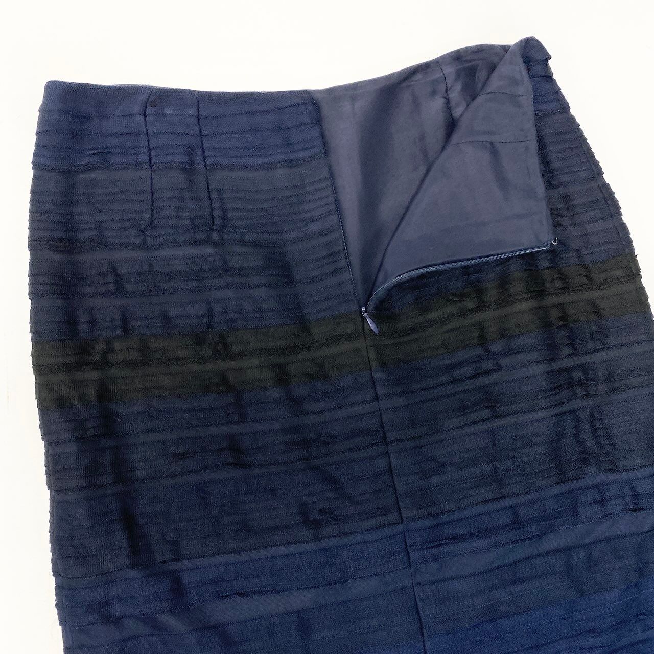 Chanel Knit Tight Skirt Gradient Quilted Bag Motif Plate 38 Sizes Navy 100% — view 4
