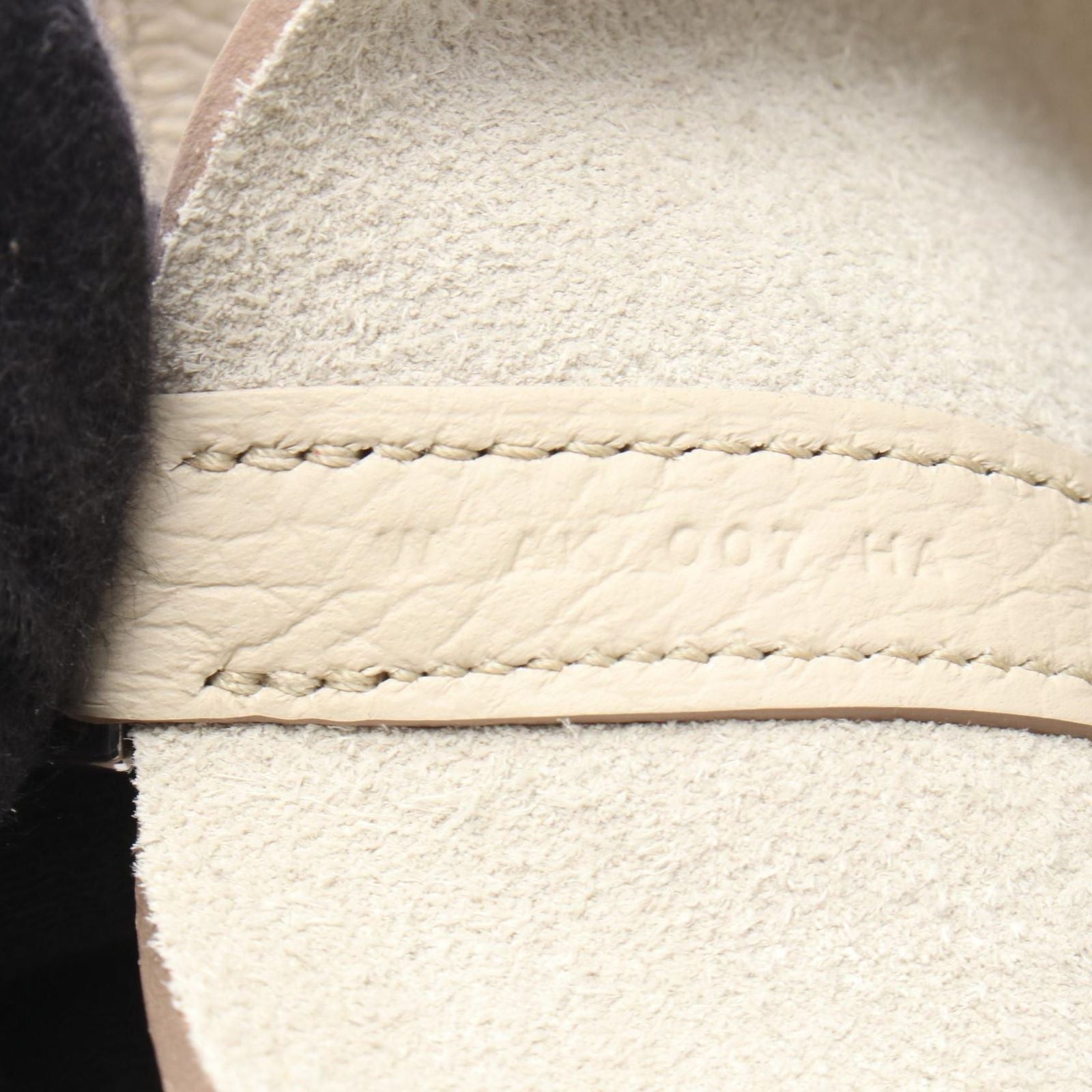 Hermes Handbag Picotin Lock PM Beton Leather — view 5